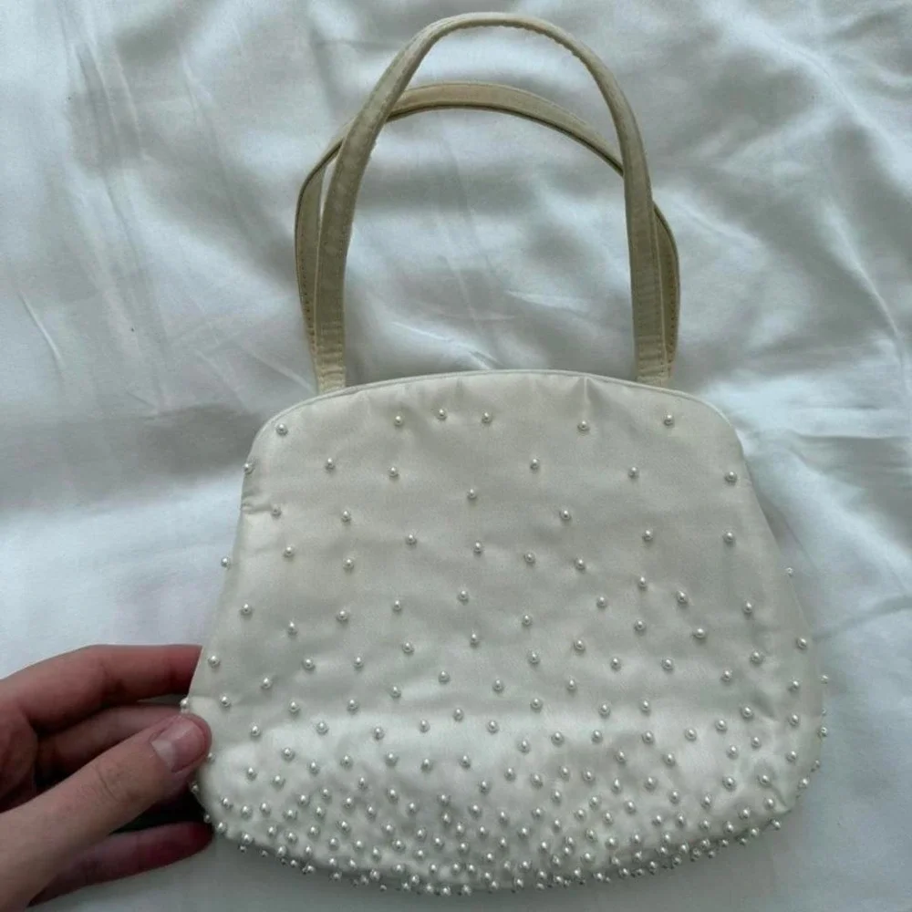 Vintage Cream Pearl‎ Studded Satin Evening Handbag